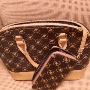 Woman's handbag